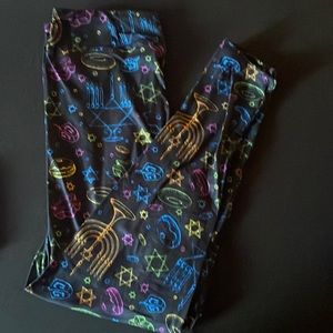 Hanukkah Celebration Buttery Soft New Boutique Leggings.